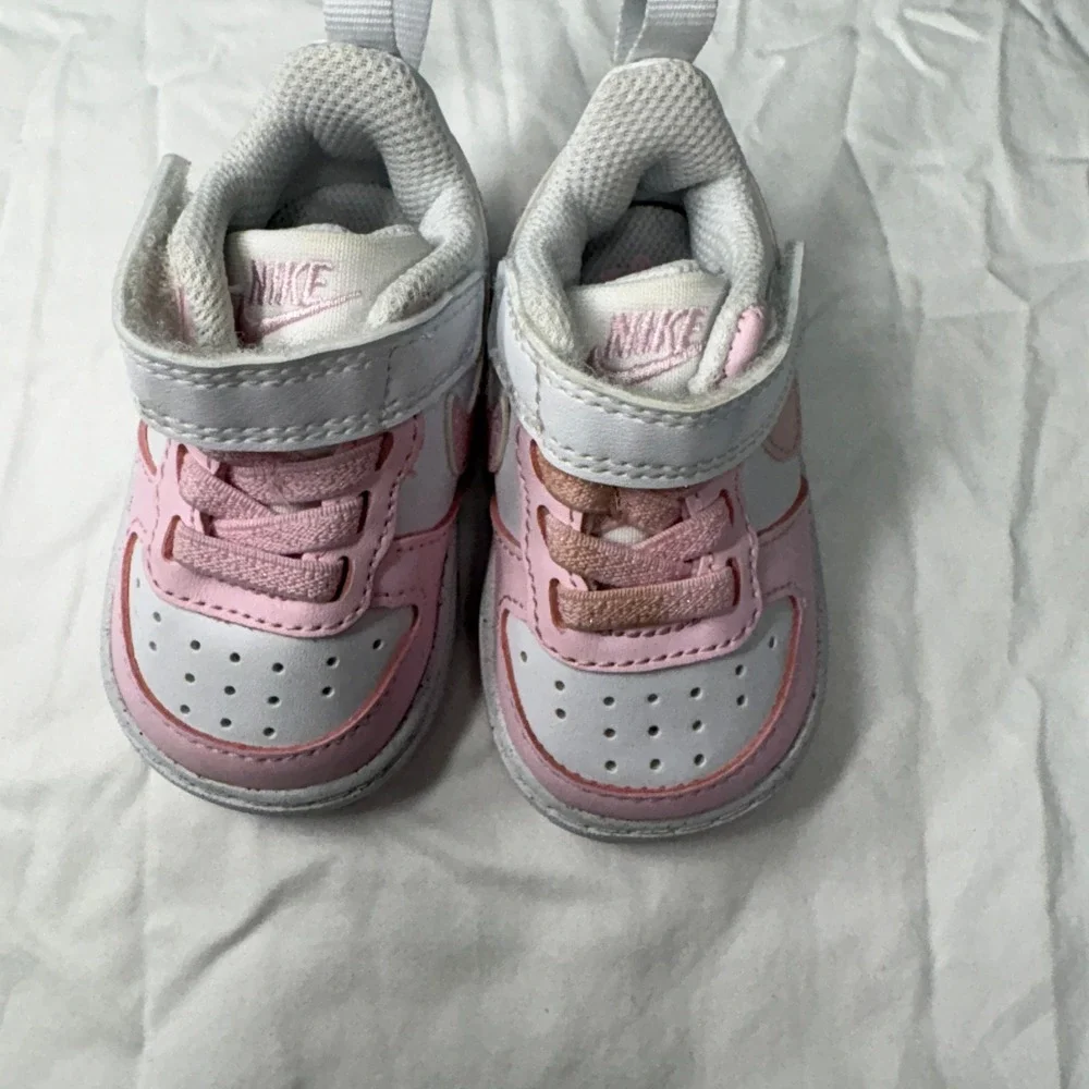 Nike Court Borough Low 2 White Pink Iridescent Toddler Shoes DV5458-105 Size 2C